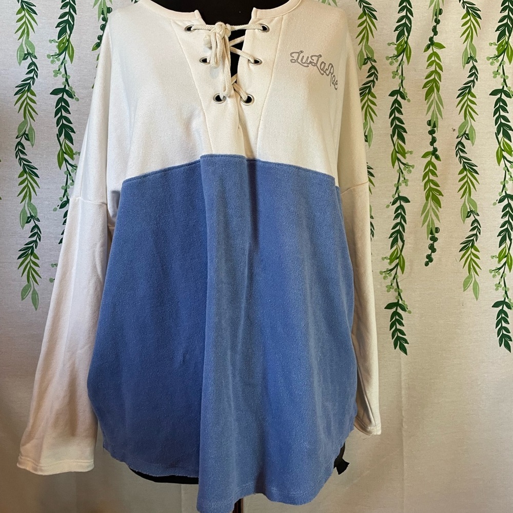Size XL Terry Cloth LuLaRoe Blue/White Crewneck Sweatshirt B1